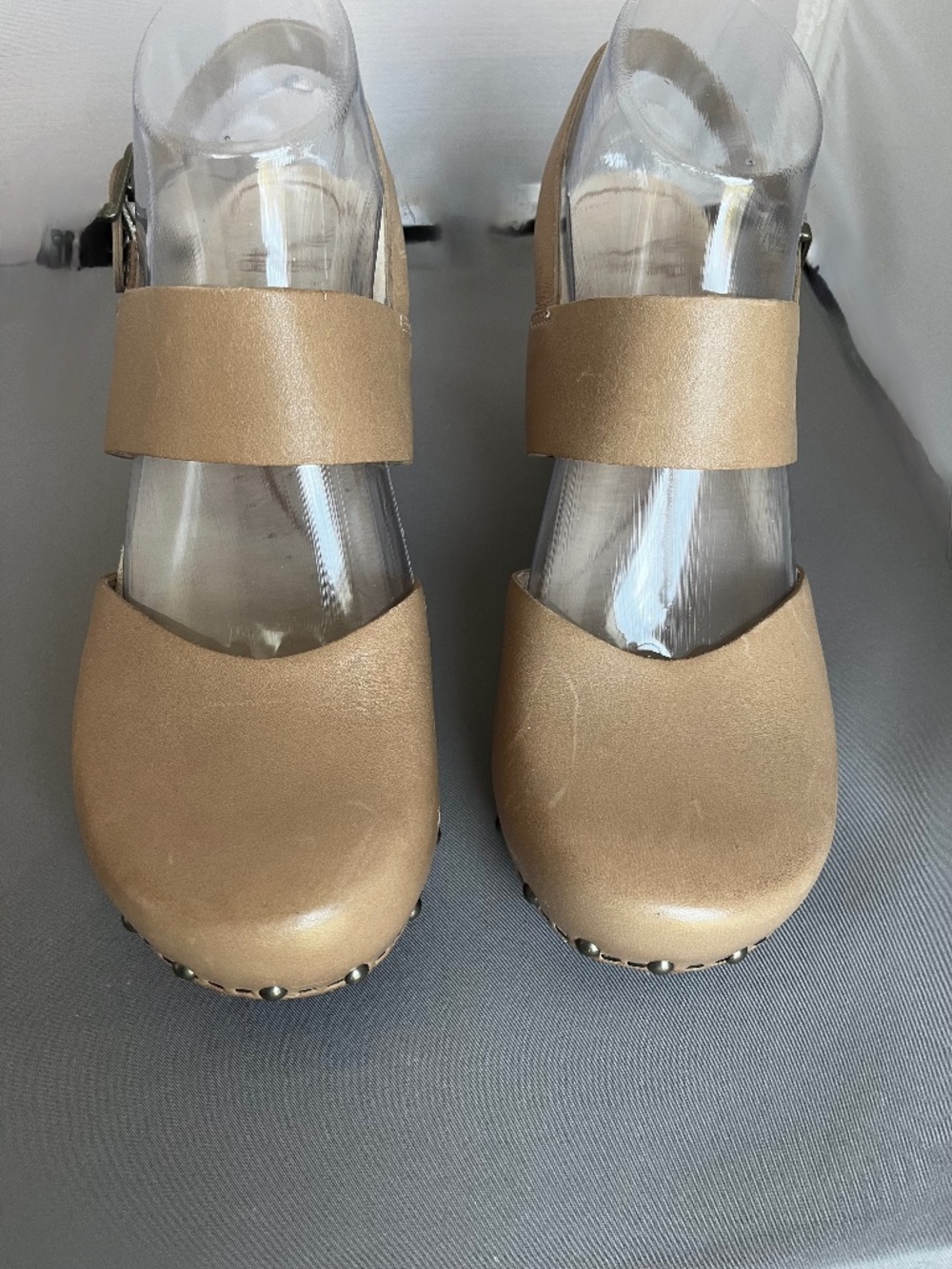 Dansko Thea *Discontinued Style* Tan Size 38 (8)